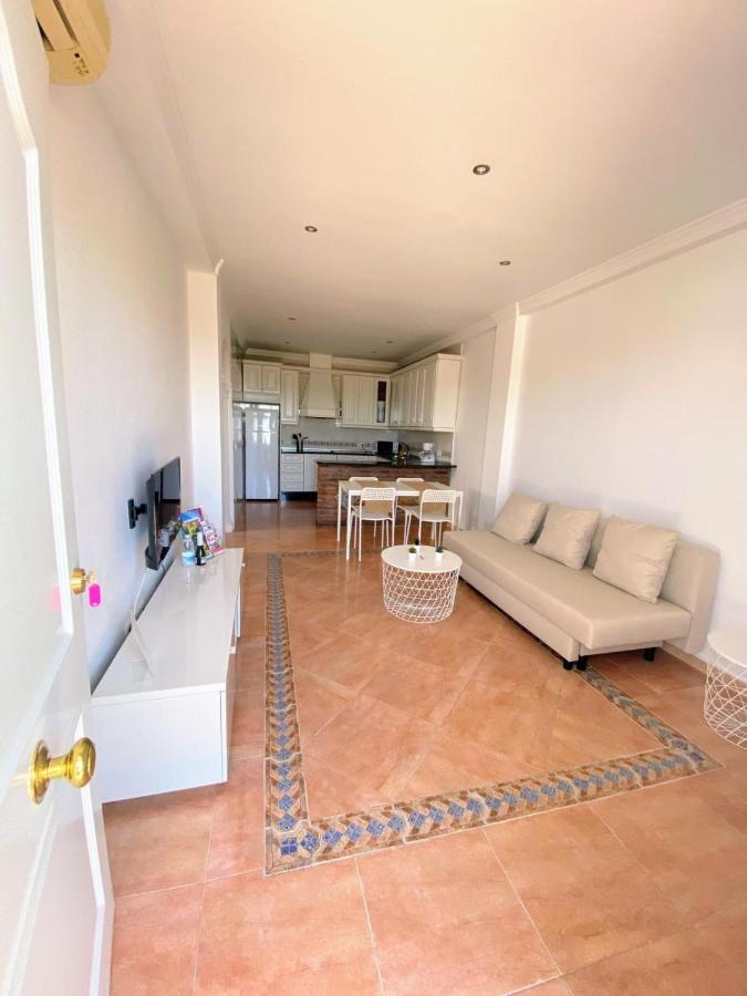Apartamento Rio Adelfas Apartment Benajarafe Exterior photo