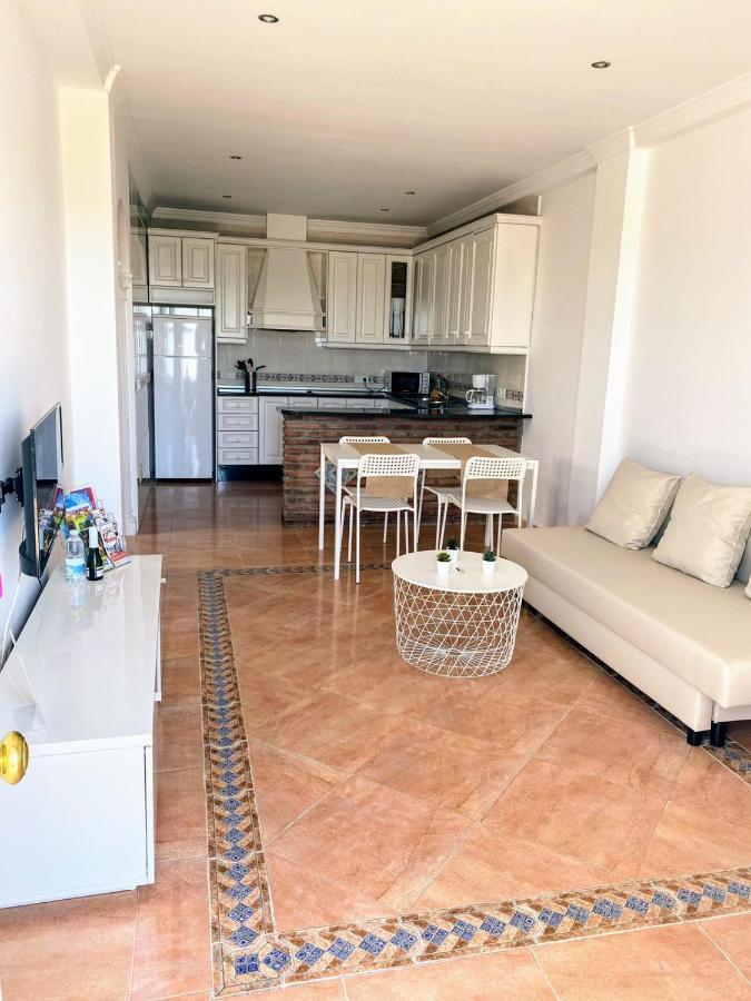 Apartamento Rio Adelfas Apartment Benajarafe Exterior photo