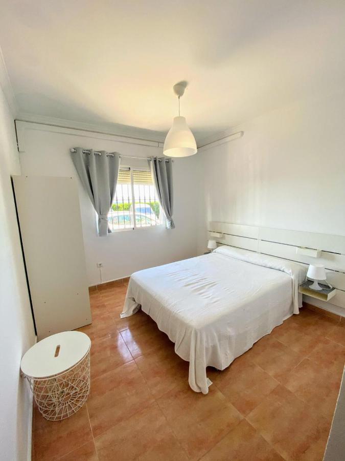 Apartamento Rio Adelfas Apartment Benajarafe Exterior photo