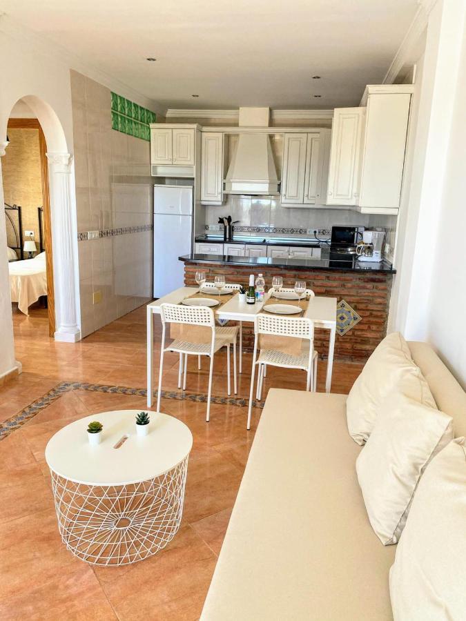 Apartamento Rio Adelfas Apartment Benajarafe Exterior photo